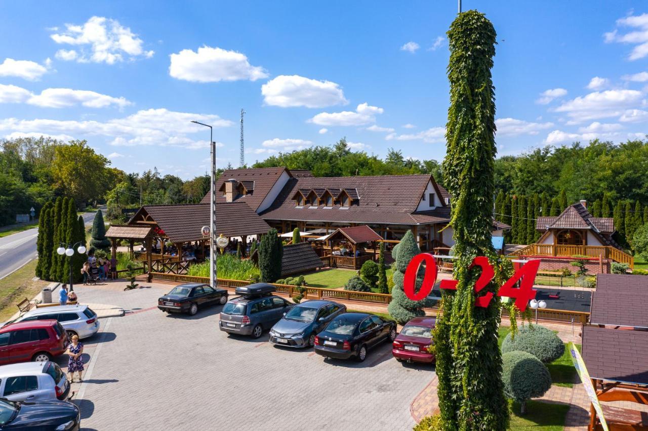 Csalánosi Vendégház Kecskemét Exterior foto